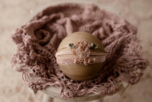 Load image into Gallery viewer, Shades of Mauve