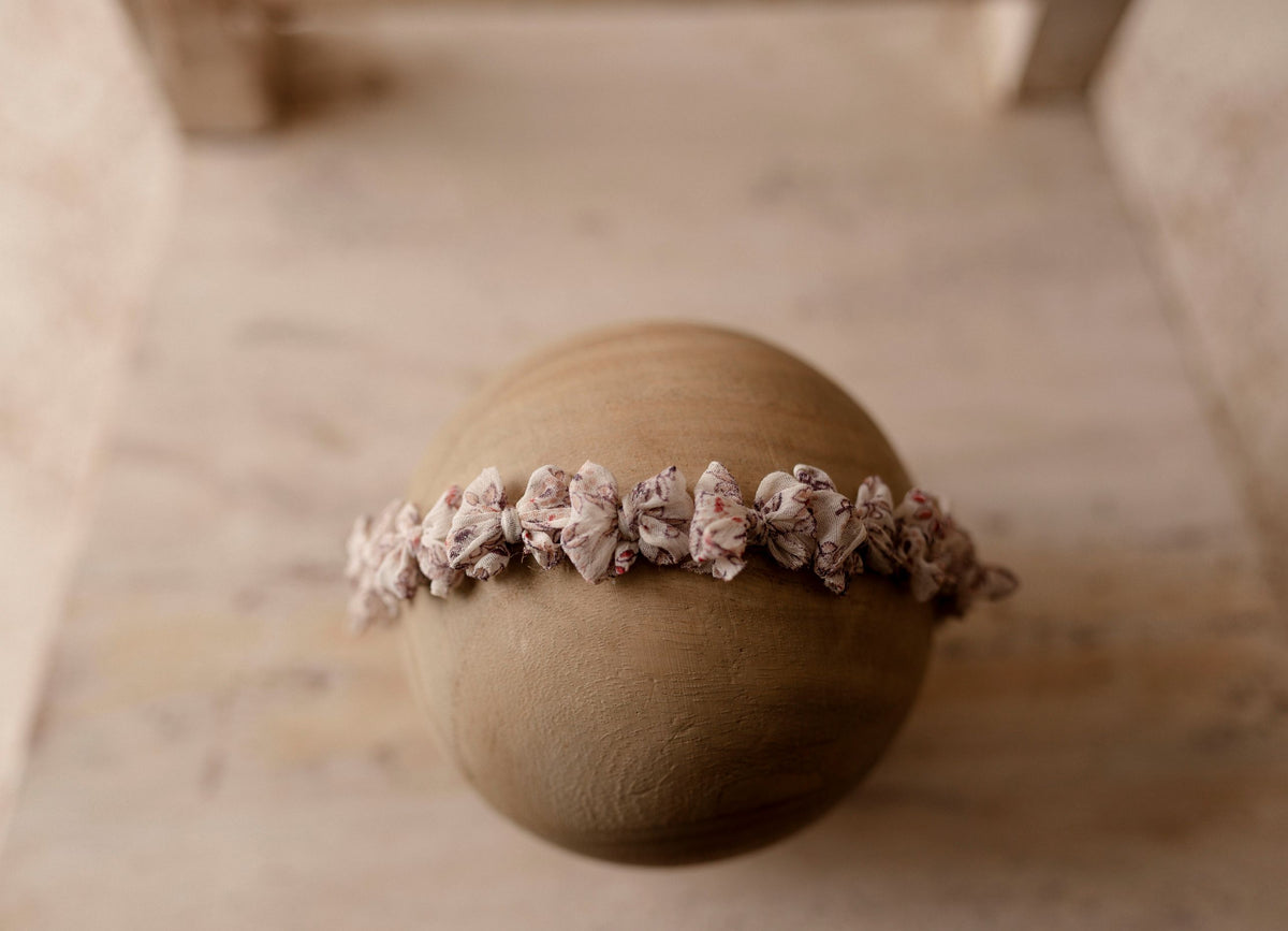 Sweet Pea micro bow sitter halo by Olive & Lace