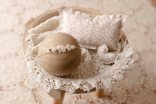 Load image into Gallery viewer, Clementine Vintage Collection
