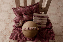 Load image into Gallery viewer, Roses Collection
