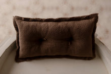 Load image into Gallery viewer, Pillows
