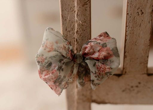 Garden Darling bow on a non-slip clip by Olive & Lace