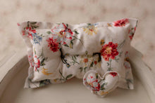 Load image into Gallery viewer, Pillow &amp; Micro Heart Sets
