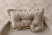 Load image into Gallery viewer, Pillow &amp; Micro Heart Sets
