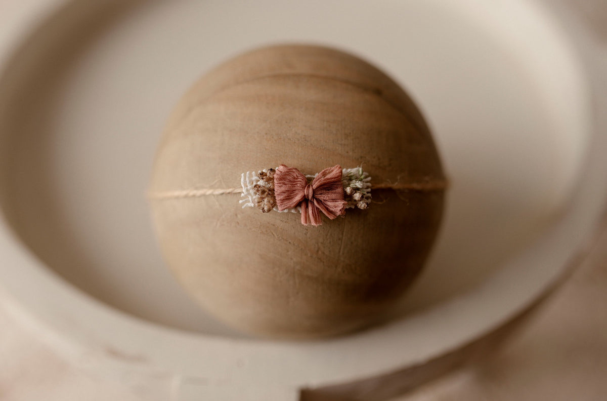 Canyon Rose bow tieback by Olive & Lace